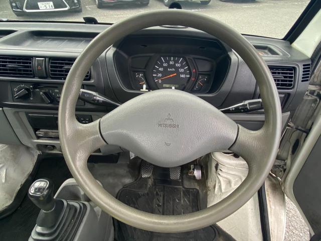 ミニキャブトラック Ｖタイプ　現状販売　５速マニュアル　エアコン　　積載量３５０キロ　タイミングベルト交換済み　ワンオーナー車　ＥＴＣ（21枚目）