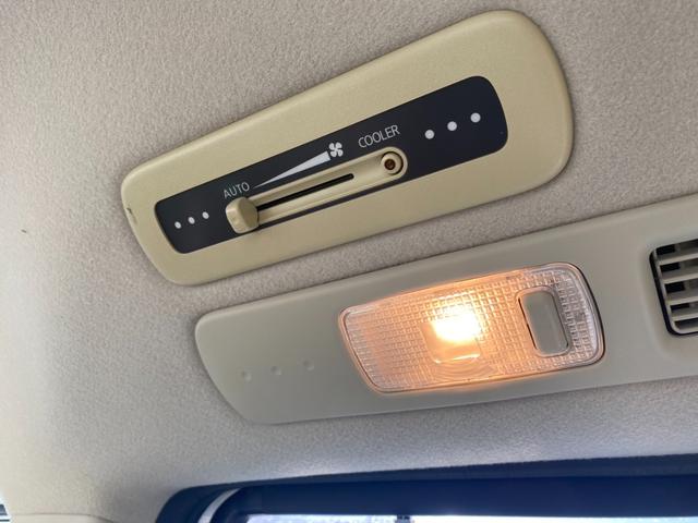 セレナ 20G 純正HDDナビTV アラウンドビューモニター 両側パワースライドドア フリップダウンモニター ETC スマートキー 8人乗り(33枚目)