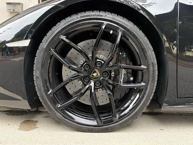 ウラカン LP610-4 LP610-4(LDF)4WD/ガラスエンジンフード/カーボンエンジンベイ/アルカンターラピラー/ベージュステッチ/ランボルギーニ純正工具・ケース/車検証ケース(15枚目)