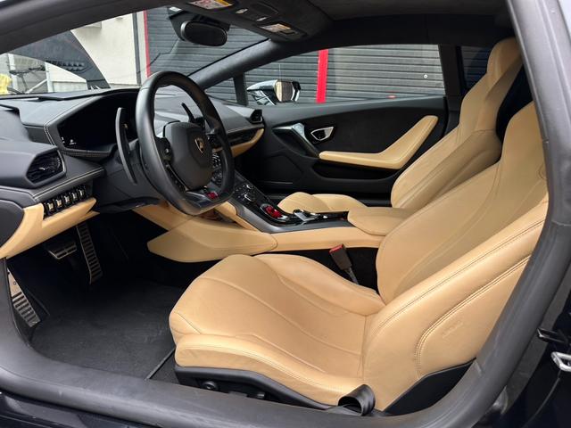 ウラカン LP610-4 LP610-4(LDF)4WD/ガラスエンジンフード/カーボンエンジンベイ/アルカンターラピラー/ベージュステッチ/ランボルギーニ純正工具・ケース/車検証ケース(19枚目)