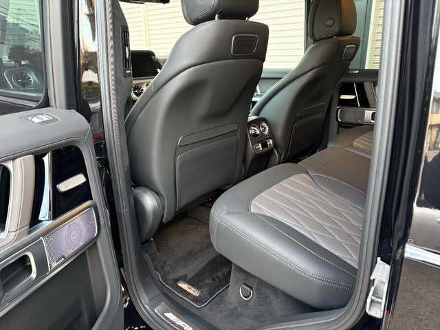 Gクラス マヌファクトゥーア・プログラム・プラス/AMGカーボンファイバーインテリアトリム/21インチAMGアルミホイール/AMGナイトパッケージ(20枚目)