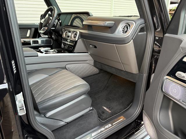 Gクラス マヌファクトゥーア・プログラム・プラス/AMGカーボンファイバーインテリアトリム/21インチAMGアルミホイール/AMGナイトパッケージ(24枚目)