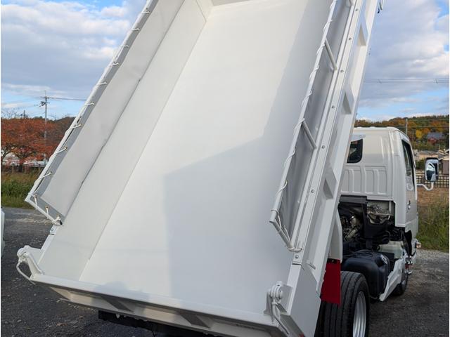 エルフトラック 3t低床強化ダンプ・3tダンプ・6MT・フルフラットロー 積載3000kg・リアロックピン2か所・角出し左右・低床ダンプ・強化ダンプ(17枚目)