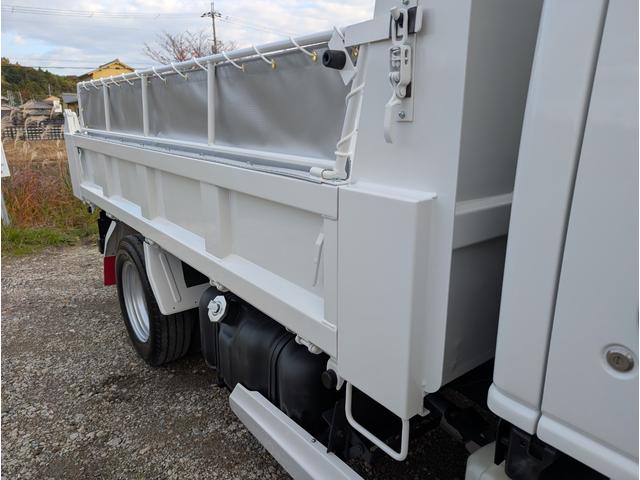 エルフトラック 3t低床強化ダンプ・3tダンプ・6MT・フルフラットロー 積載3000kg・リアロックピン2か所・角出し左右・低床ダンプ・強化ダンプ(24枚目)