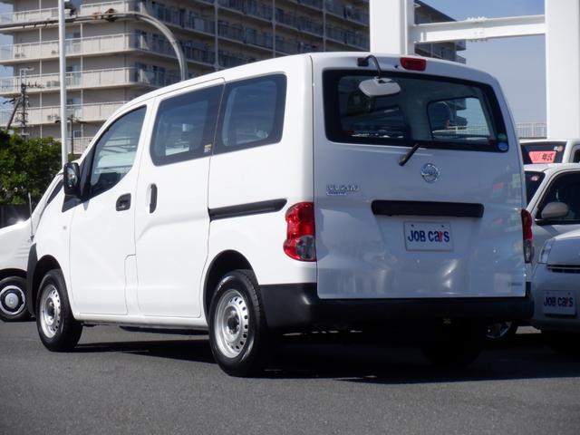 ＮＶ２００バネットバン ＤＸ　５人乗り　メモリーナビ　バックカメラ　キーレス　パワーウィンド　ドラレコ　Ｗエアバック　ＡＢＳ　ワンオーナー　積載量６００ｋｇ（13枚目）