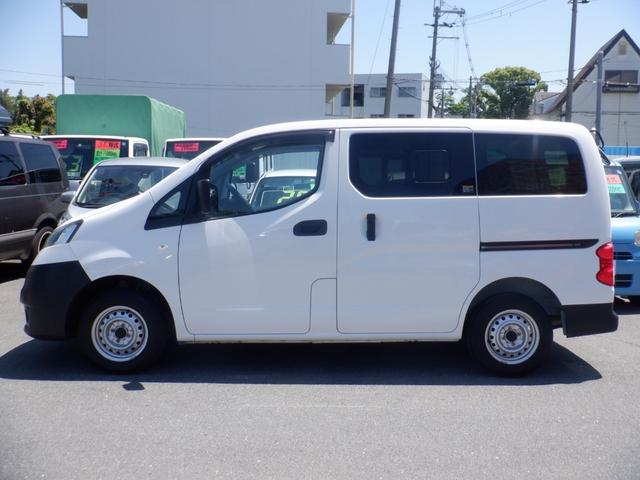 ＮＶ２００バネットバン ＤＸ　５ＭＴ　２人乗り　キーレス　ＥＴＣ　パワーウィンド　プライバシーガラス　２列目小窓付き　Ｗエアバック　ＡＢＳ　ドアバイザー　ワンオーナー　記録簿　積載量６００ｋｇ（14枚目）