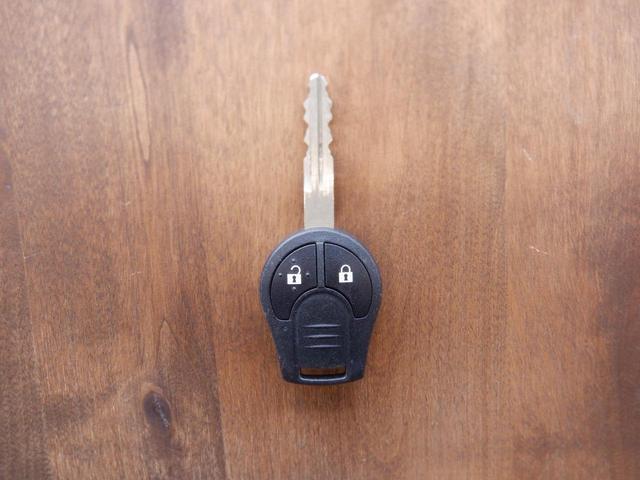 NV200バネットバン チェアキャブ車いす2名仕様 福祉車両 車椅子2基 電動ウィンチ 電動固定装置 スロープ 手すり サイドステップ Mナビ バックカメラ Bluetooth エアコン 運転席助手席エアバック キーレス 両側スライドドア 2列目小窓(57枚目)