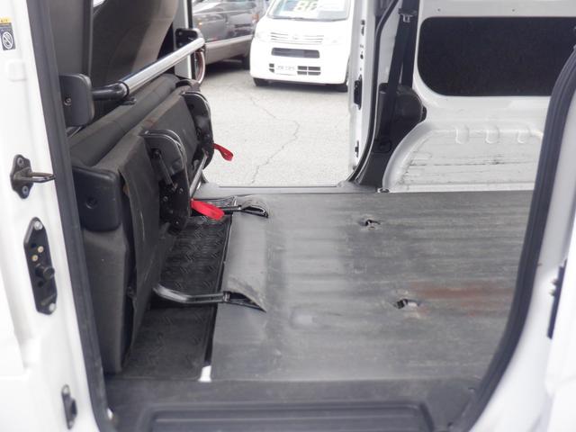 ＮＶ２００バネットバン ＶＸ　Ｍナビ　ＥＴＣ　バックカメラ　フルセグＴＶ　Ｂｌｕｅｔｏｏｔｈ　ＣＤ再生　エアコン　ワンオーナー　両側スライドドア　最大積載量６００ｋｇ　定期点検記録簿　取扱説明書　保証書（41枚目）
