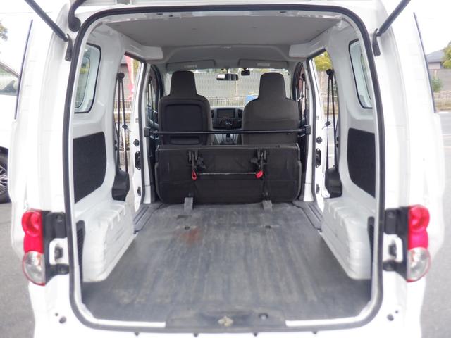 ＮＶ２００バネットバン ＶＸ　Ｍナビ　ＥＴＣ　バックカメラ　フルセグＴＶ　Ｂｌｕｅｔｏｏｔｈ　ＣＤ再生　エアコン　ワンオーナー　両側スライドドア　最大積載量６００ｋｇ　定期点検記録簿　取扱説明書　保証書（42枚目）