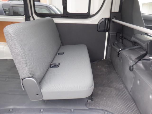 TOYOTA HIACE VAN DX