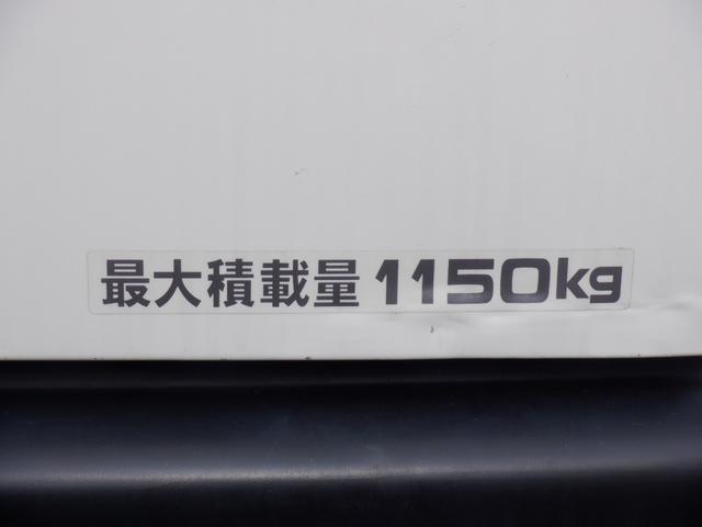 TOYOTA HIACE VAN DX