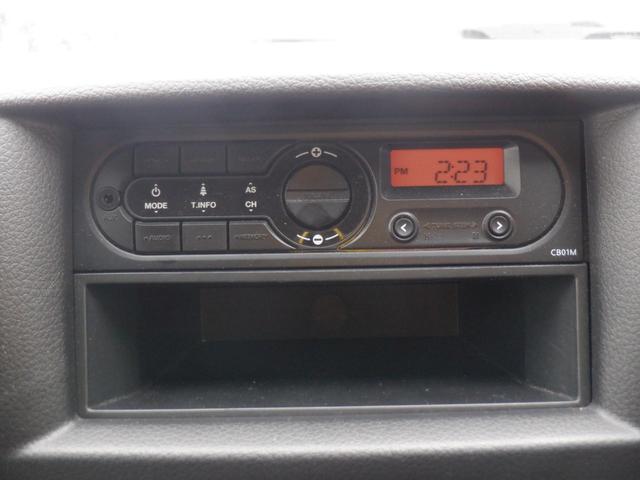 NV350キャラバンバン チェアキャブ車いす4名4WD 福祉車両 車椅子4基 ストレッチャー1基 リアリフト 電動固定装置 サイドステップ 手すり リモコン バックカメラ 全周囲カメラ 2列目3列目小窓 キーレス 盗難防止 Wエアコン 電動電格ミラー(25枚目)