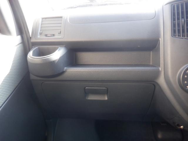 タウンエースバン ＧＬ　アイドリングストップ　電動電格ミラー　ＰＷ　ＬＥＤライト　ＥＳＣ　ＡＢＳ　衝突軽減装置　レーンアシスト　キーレス　最大積載量７５０ｋｇ（11枚目）