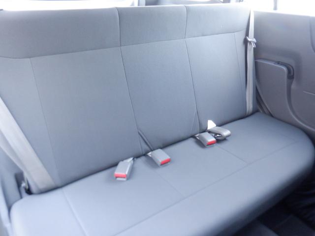 ランサーカーゴ 15M エマージェンジーブレーキ ETC メモリーナビ CD再生 ワンセグ 100V電源 衝突軽減装置 レーンアシスト キーレス 電動電格ミラー パワーウインドウ ドアバイザー 最大積載量450kg(11枚目)