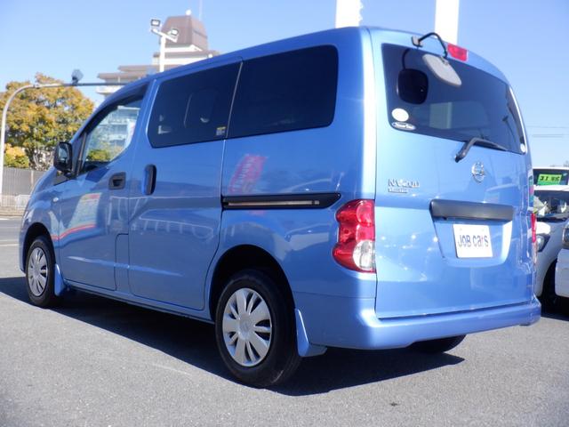 ＮＶ２００バネットバン ＧＸ　１．６ＧＸ５ドア　５人乗　エマージェンシーブレーキ　ＥＴＣ　メモリーナビ　フルセグ　ＣＤ　Ｂｌｕｅｔｏｏｔｈ　衝突軽減装置　レーンアシスト　キーレス　パワーウインドウ　ドアバイザー　２列目小窓（14枚目）