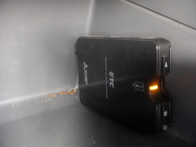 NV200バネットバン DX ETC 2列目小窓 ワンオーナー キーレス PW ABS エアコン 運転席助手席エアバック プライバシーガラス 最大積載量600kg 定期点検記録簿 保証書 保証書(8枚目)