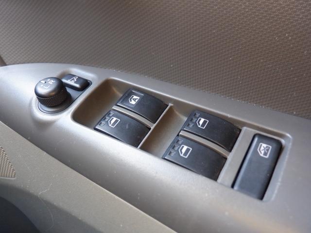 タント 　フレンドシップスローパーリヤシート付　福祉車両　車いす一基　スロープ　電動固定装置　ウインチ　手すり　１オーナー　片側スライド　アイストップ　電動電格ミラー　キーレス　プライバシーガラス　ベンチシート（11枚目）