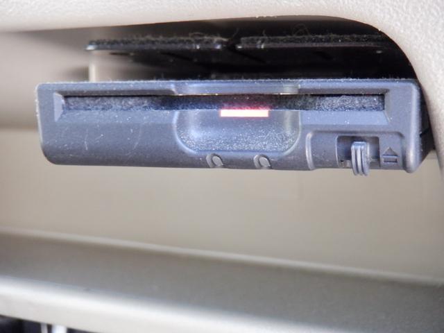 タント 　フレンドシップスローパーリヤシート付　福祉車両　車いす一基　スロープ　電動固定装置　ウインチ　手すり　ＥＴＣ　キーレス　電動電格ミラー　アイストップ　プライバシーガラス　片側スライドドア　ドアバイザー（9枚目）