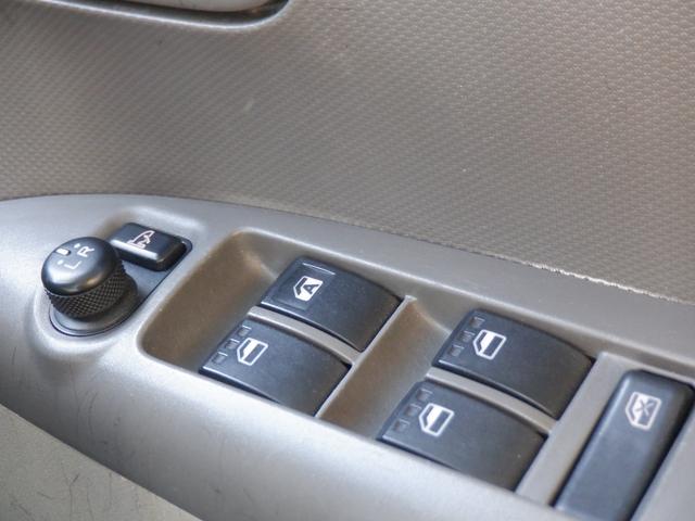 タント 　フレンドシップスローパーリヤシート付　福祉車両　車いす一基　スロープ　電動固定装置　ウインチ　手すり　ＥＴＣ　キーレス　電動電格ミラー　アイストップ　プライバシーガラス　片側スライドドア　ドアバイザー（15枚目）