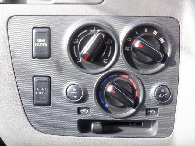 ＮＶ３５０キャラバンバン ４ドアバン２．５チェアキャブＭ仕様　福祉車両　車椅子２基　ストレッチャー１基　リアリフト　電動固定装置　リモコン　サイドステップ　手すり　２列目３列目小窓　片側スライドドア　電動電格ミラー　バックカメラ　Ｗエアコン　リアクーラーヒーター（15枚目）