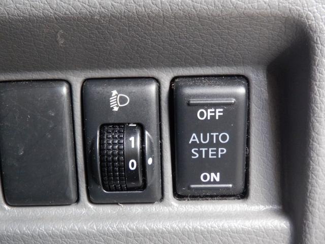 ＮＶ３５０キャラバンバン 　４ドア　２．５チェアキャブＭ仕様　１０名乗　福祉車両　車椅子２基　ストレッチャー１基　リアリフト　電動固定装置　リモコン　サイドステップ　片側スライドドア　電動電格ミラー　Ｗエアコン　バックカメラ（13枚目）