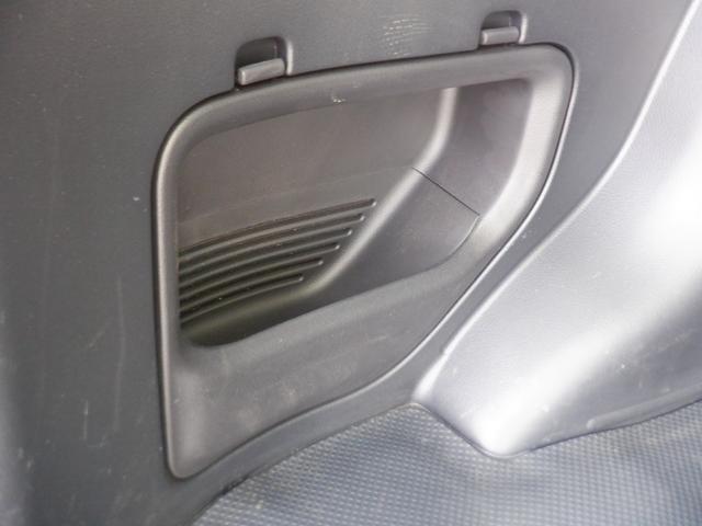 プロボックス ＧＬ　４ＷＤ　５人　１オーナー　衝突軽減装置　レーンキープアシスト　横滑り防止装置　キーレス　電動電格ミラー　オートライト　オートハイビーム　プライバシーガラス　パワーウインドウ　ドアバイザー　盗難防止装置（44枚目）