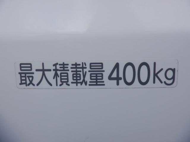 プロボックス ＧＬ　４ＷＤ　５人　１オーナー　衝突軽減装置　レーンキープアシスト　横滑り防止装置　キーレス　電動電格ミラー　オートライト　オートハイビーム　プライバシーガラス　パワーウインドウ　ドアバイザー　盗難防止装置（48枚目）