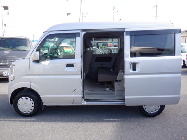 NV100クリッパーバン GX エマージェンシーブレーキ 衝突軽減装置 横滑り防止装置 レーンキープアシスト 障害物センサー 電動電格ミラー オートライト リアヒーター キーレス CD 両側スライドドア ドアバイザー 点検整備記録簿(11枚目)