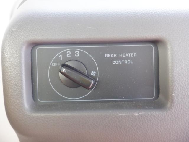 ＮＶ３５０キャラバンバン ロングＤＸ　５ドア　低床　６人乗り　メモリーナビ　全方位カメラ　フルセグ　ＣＤ　ＤＶＤ再生　Ｂｌｕｅｔｏｏｔｈ　衝突軽減装置　リアヒーター　電動電格ミラー　キーレス　２列目小窓　ドアバイザー　両側スライドドア（23枚目）