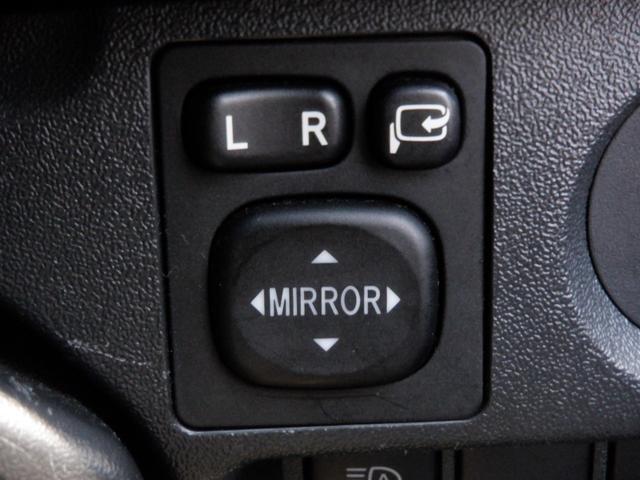 ハイエースバン ＤＸ　ＧＬパッケージ　２．８ＤＴ　ＤＸロングＧＬパッケージ　４ＷＤ低床　６人　ＥＴＣ　バックカメラ　Ｍナビ　ＣＤ　横滑り防止装置　衝突軽減装置　レーンアシスト　障害物センサー　盗難防止装置　電動電格ミラー　オートハイビーム（10枚目）