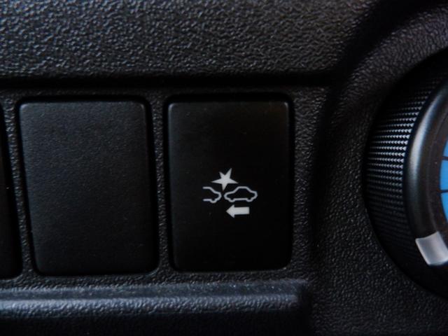 ハイエースバン ＤＸ　ＧＬパッケージ　２．８ＤＴ　ＤＸロングＧＬパッケージ　４ＷＤ低床　６人　ＥＴＣ　バックカメラ　Ｍナビ　ＣＤ　横滑り防止装置　衝突軽減装置　レーンアシスト　障害物センサー　盗難防止装置　電動電格ミラー　オートハイビーム（13枚目）