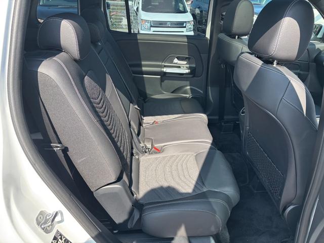 GLB GLB200d 4マチック ユーザー買取・ワンオーナー・パノラマルーフ・純正メーカーナビ・360度カメラ・TV・パワーバックドア・シートヒーター(10枚目)