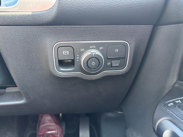 GLB GLB200d 4マチック ユーザー買取・ワンオーナー・パノラマルーフ・純正メーカーナビ・360度カメラ・TV・パワーバックドア・シートヒーター(14枚目)