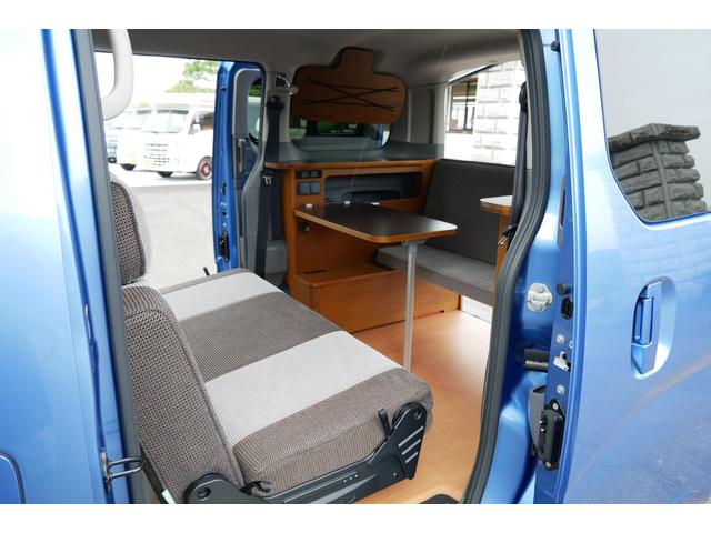 キャンピング仕様 トイファクトリー エコロ FFヒーター シングルサブバッテリー 500Wインバーター 走行充電 コンバーター パナソニックフローティングナビ フルセグ Bluetooth(4枚目)