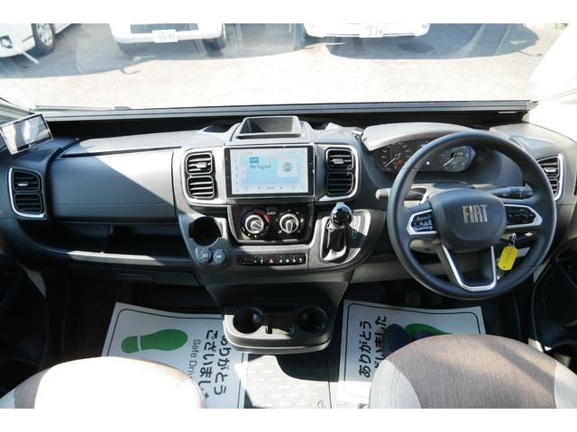 デュカト ローラーチーム　リビングストン　Ｋ２　新車　９ＡＴ　２ＷＤ　新車　２．２ＬディーゼルＴＢ　セーフティパック燃料式温水ボイラーＦＦヒーター　トイレ　ＤＣ式冷蔵庫　バンフロントスカイルーフ　ＬＥＤヘッドライト　常設ベッド　ディスプレイオーディオ（15枚目）