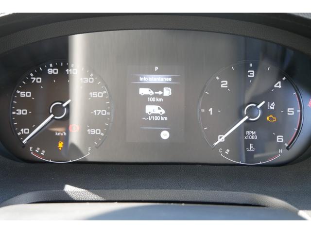 デュカト ローラーチーム　リビングストン　Ｋ２　新車　９ＡＴ　２ＷＤ　新車　２．２ＬディーゼルＴＢ　セーフティパック燃料式温水ボイラーＦＦヒーター　トイレ　ＤＣ式冷蔵庫　バンフロントスカイルーフ　ＬＥＤヘッドライト　常設ベッド　ディスプレイオーディオ（36枚目）