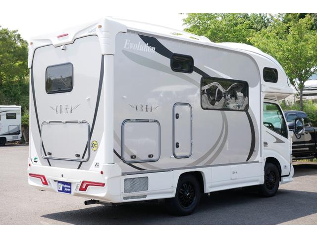 カムロード ナッツＲＶクレア５．３Ｘエボリューション家庭用エアコンナビ　２ＷＤ　ディーゼルターボ　ワンオーナー　キャンピングカー　家庭用エアコン　トリプルサブバッテリー　１５００Ｗインバーター　走行充電　コンバーター　ＦＦヒーター　９０Ｌ冷蔵庫　ルーフベント　テレビ（18枚目）