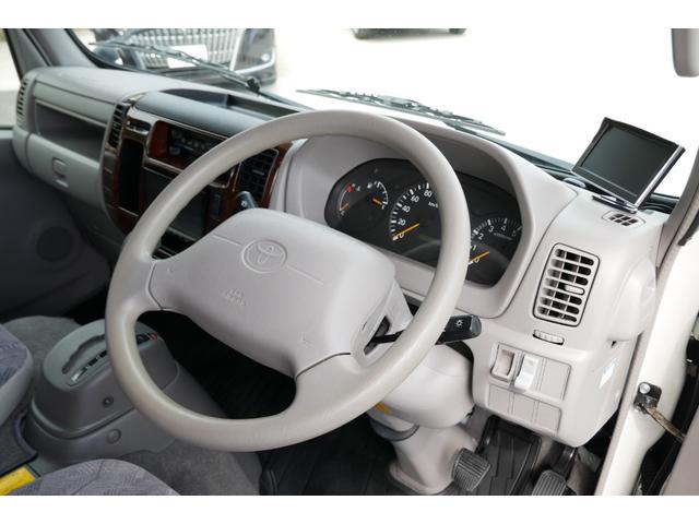 カムロード ナッツＲＶ　クレア５．０　タイプＳ　ＦＦヒーター　ナビ　２ＷＤ　２．０Ｌ　８ナンバー　キャンピングカー　トリプルサブバッテリー　１５００Ｗインバーター　走行充電　コンバーター　外部電源　ルーフベント　ソーラーパネル　５５Ｌ冷蔵庫　シンク　サイドオーニング（22枚目）