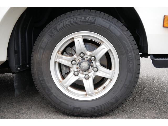 カムロード バンテック ジル 4WD ワンオーナー 家庭用エアコン 4WD キャンピングカー ディーゼルターボ ワンオーナー リアエントランス トリプルサブバッテリー 1500Wインバーター 走行充電器 コンバーター ソーラパネル 冷蔵庫 温水ボイラー コンロ レンジ(26枚目)