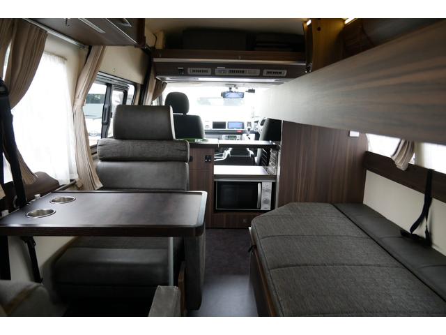 ハイエースバン レクビィ　カントリークラブ　４ＷＤ　ＦＦヒーター　ナビ　４ＷＤ　キャンピングカー　８ナンバー　ＦＦヒーター　ツインサブバッテリー　１５００Ｗインバーター　走行充電器　コンバーター　冷蔵庫　電子レンジ　ソーラーパネル　テレビ　メモリーナビ　ＥＴＣ　ドラレコ（4枚目）