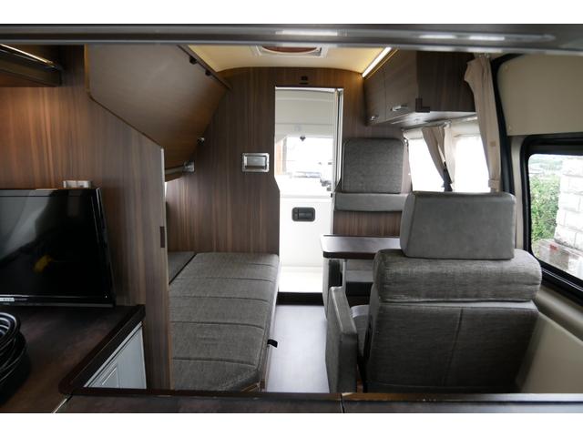 ハイエースバン レクビィ　カントリークラブ　４ＷＤ　ＦＦヒーター　ナビ　４ＷＤ　キャンピングカー　８ナンバー　ＦＦヒーター　ツインサブバッテリー　１５００Ｗインバーター　走行充電器　コンバーター　冷蔵庫　電子レンジ　ソーラーパネル　テレビ　メモリーナビ　ＥＴＣ　ドラレコ（5枚目）