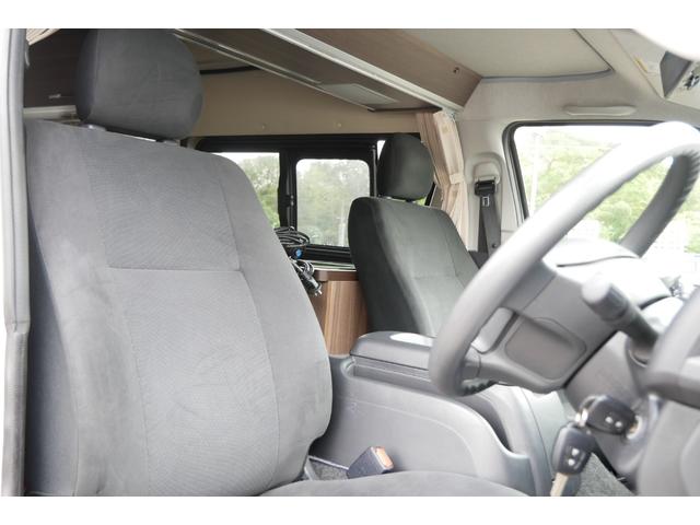 ハイエースバン レクビィ　カントリークラブ　４ＷＤ　ＦＦヒーター　ナビ　４ＷＤ　キャンピングカー　８ナンバー　ＦＦヒーター　ツインサブバッテリー　１５００Ｗインバーター　走行充電器　コンバーター　冷蔵庫　電子レンジ　ソーラーパネル　テレビ　メモリーナビ　ＥＴＣ　ドラレコ（16枚目）