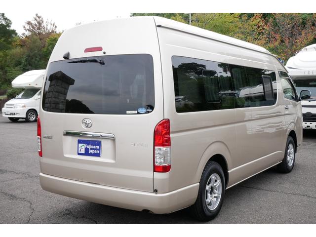 ハイエースバン レクビィ　カントリークラブ　４ＷＤ　ＦＦヒーター　ナビ　４ＷＤ　キャンピングカー　８ナンバー　ＦＦヒーター　ツインサブバッテリー　１５００Ｗインバーター　走行充電器　コンバーター　冷蔵庫　電子レンジ　ソーラーパネル　テレビ　メモリーナビ　ＥＴＣ　ドラレコ（18枚目）