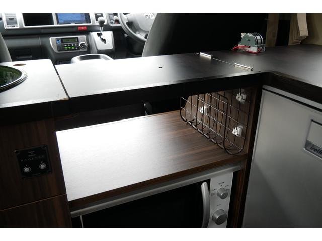 ハイエースバン レクビィ　カントリークラブ　４ＷＤ　ＦＦヒーター　ナビ　４ＷＤ　キャンピングカー　８ナンバー　ＦＦヒーター　ツインサブバッテリー　１５００Ｗインバーター　走行充電器　コンバーター　冷蔵庫　電子レンジ　ソーラーパネル　テレビ　メモリーナビ　ＥＴＣ　ドラレコ（47枚目）