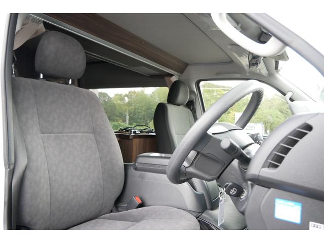 ハイエースバン レクビィ　カントリークラブ　家庭用エアコン　ＦＦヒーター　４ＷＤ　ワンオーナー　リチウム２００Ａｈ　１５００Ｗインバーター　走行充電器　コンバーター　ソーラーパネル　冷蔵庫　電子レンジ　テレビ　サイドオーニング　ＦＦヒーター　メモリーナビ　ＥＴＣ　ドラレコ（16枚目）
