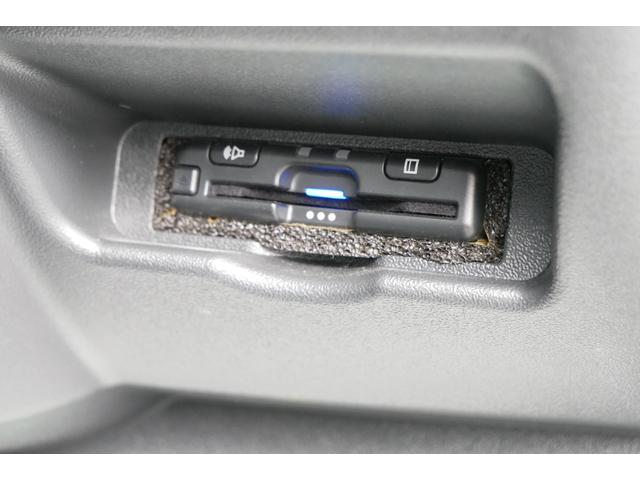 ハイエースバン レクビィ　カントリークラブ　家庭用エアコン　ＦＦヒーター　４ＷＤ　ワンオーナー　リチウム２００Ａｈ　１５００Ｗインバーター　走行充電器　コンバーター　ソーラーパネル　冷蔵庫　電子レンジ　テレビ　サイドオーニング　ＦＦヒーター　メモリーナビ　ＥＴＣ　ドラレコ（35枚目）