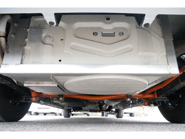 ハイエースバン レクビィ　カントリークラブ　家庭用エアコン　ＦＦヒーター　４ＷＤ　ワンオーナー　リチウム２００Ａｈ　１５００Ｗインバーター　走行充電器　コンバーター　ソーラーパネル　冷蔵庫　電子レンジ　テレビ　サイドオーニング　ＦＦヒーター　メモリーナビ　ＥＴＣ　ドラレコ（38枚目）