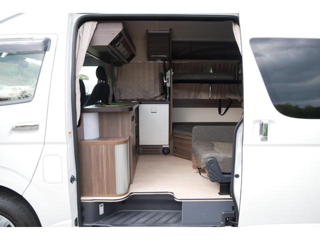ハイエースバン レクビィ　カントリークラブ　家庭用エアコン　ＦＦヒーター　４ＷＤ　ワンオーナー　リチウム２００Ａｈ　１５００Ｗインバーター　走行充電器　コンバーター　ソーラーパネル　冷蔵庫　電子レンジ　テレビ　サイドオーニング　ＦＦヒーター　メモリーナビ　ＥＴＣ　ドラレコ（40枚目）