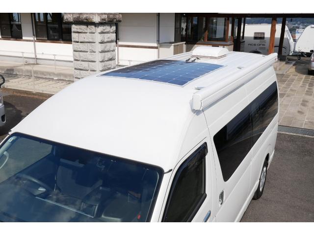 ハイエースバン レクビィ　カントリークラブ　家庭用エアコン　ＦＦヒーター　４ＷＤ　ワンオーナー　リチウム２００Ａｈ　１５００Ｗインバーター　走行充電器　コンバーター　ソーラーパネル　冷蔵庫　電子レンジ　テレビ　サイドオーニング　ＦＦヒーター　メモリーナビ　ＥＴＣ　ドラレコ（76枚目）