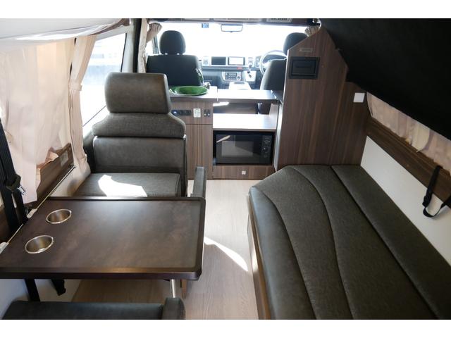 ハイエースバン レクビィ　カントリークラブ　家庭用エアコン　ＦＦヒーター　４ＷＤ　ワンオーナー　リチウム２００Ａｈ　１５００Ｗインバーター　走行充電器　コンバーター　ソーラーパネル　冷蔵庫　電子レンジ　テレビ　サイドオーニング　ＦＦヒーター　メモリーナビ　ＥＴＣ　ドラレコ（77枚目）